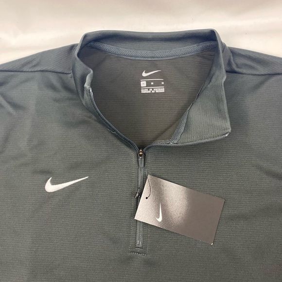 Nike Activewear 1/4 Zip Pullover Long Sleeve // CI4543-060 // Medium // NEW - Picture 7 of 8